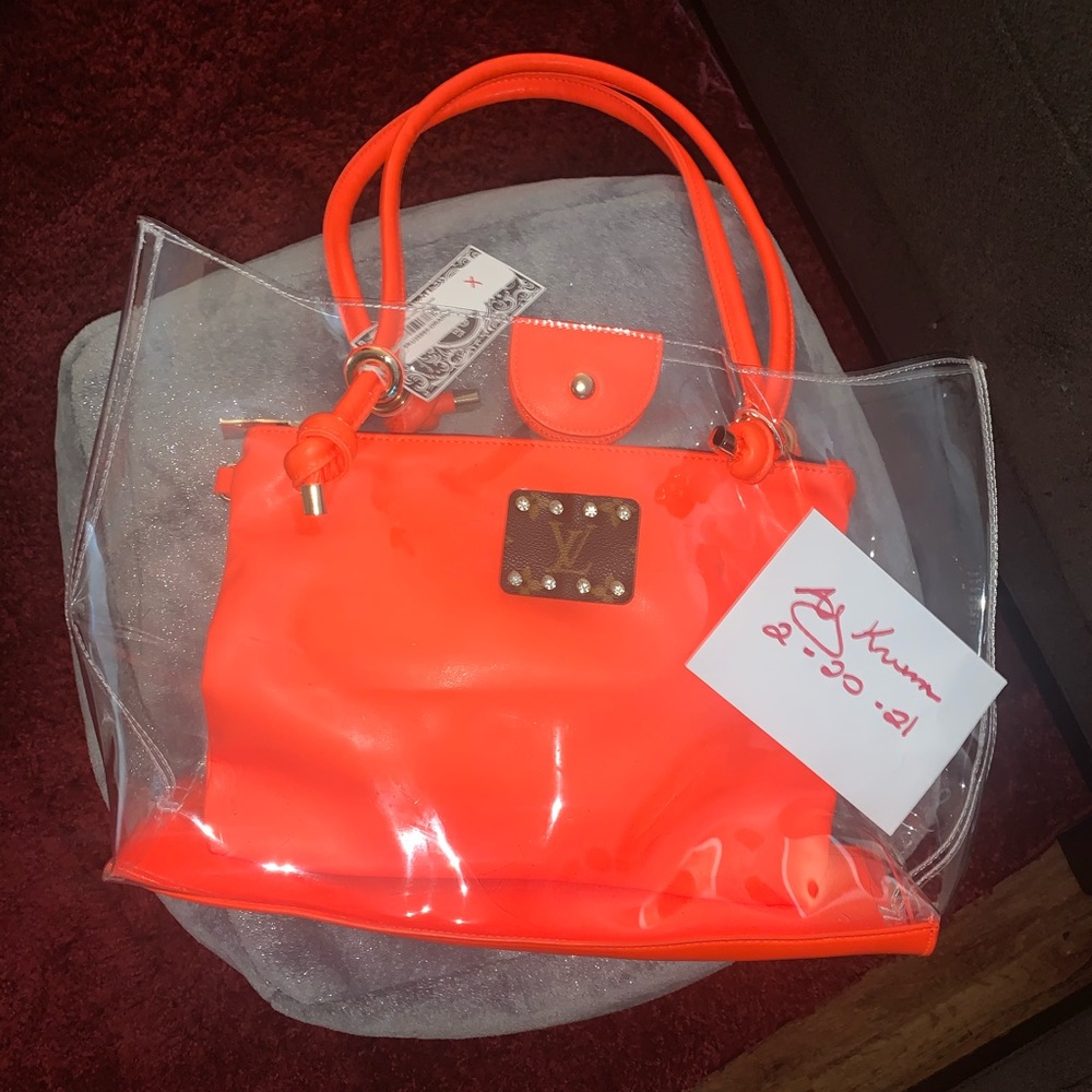 UC tote